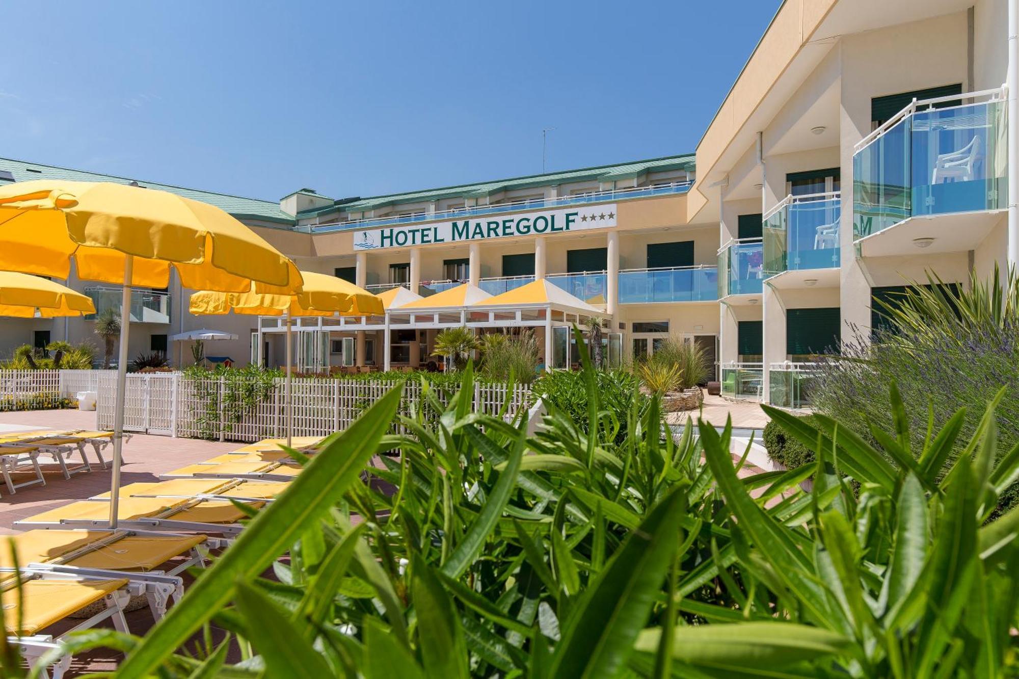 Hotel Maregolf Caorle Exterior photo