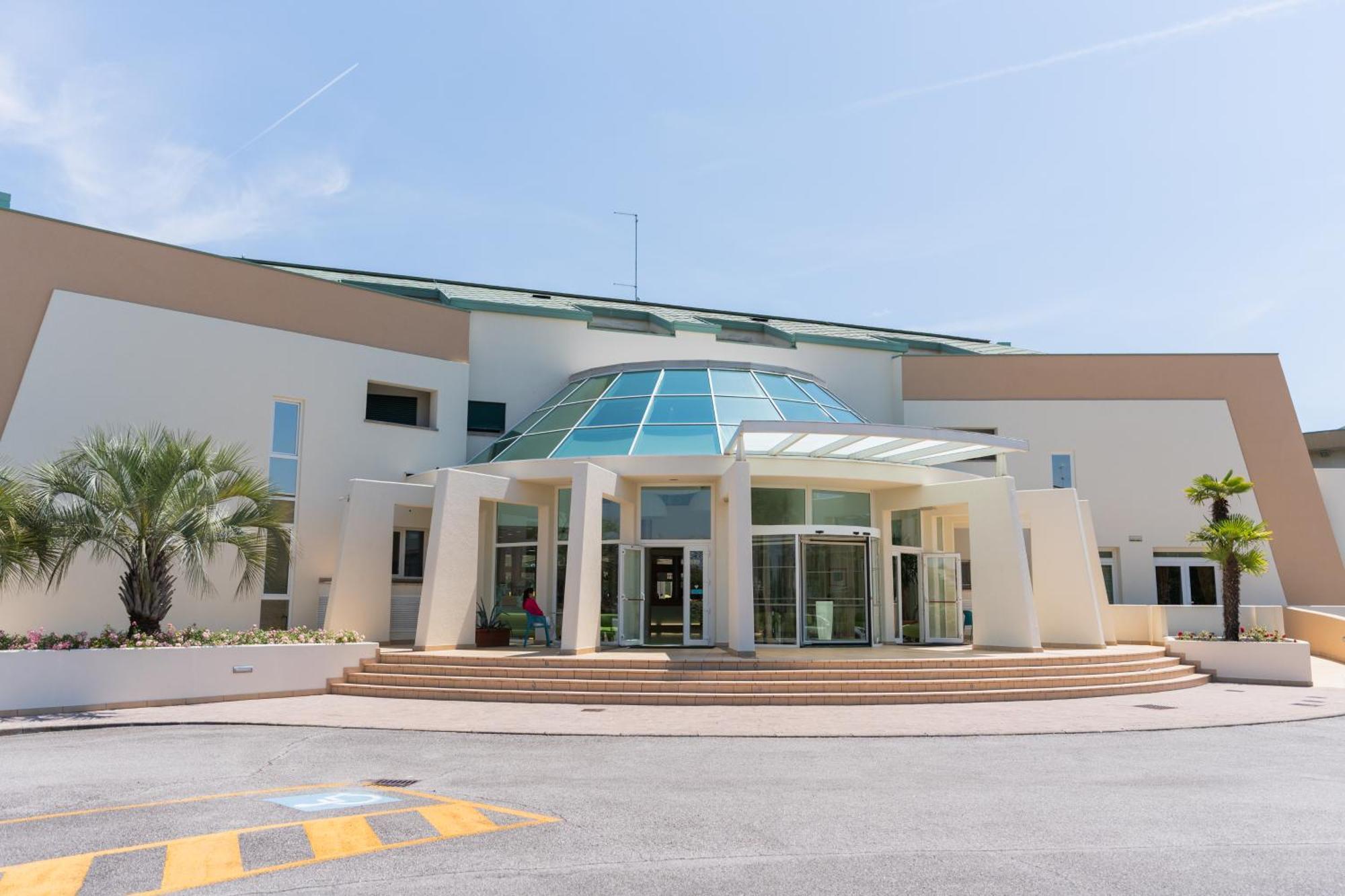 Hotel Maregolf Caorle Exterior photo